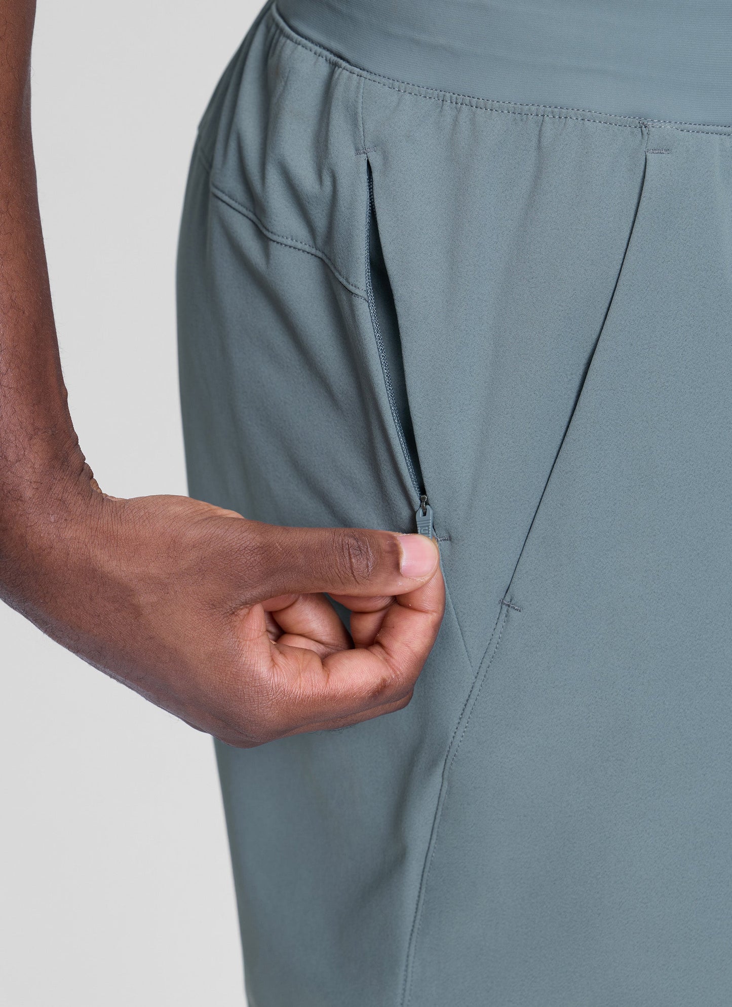 Workout Quick Dry Linerless Pocket Short 7"