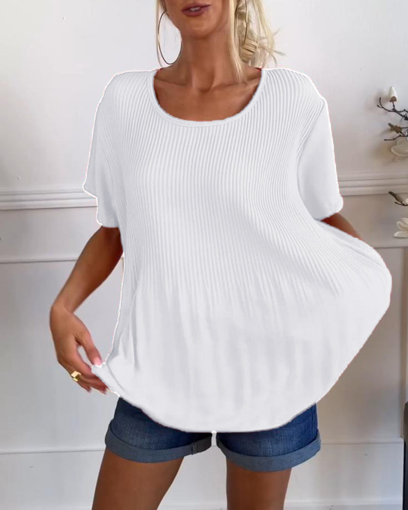Solid color round neck pleated blouse