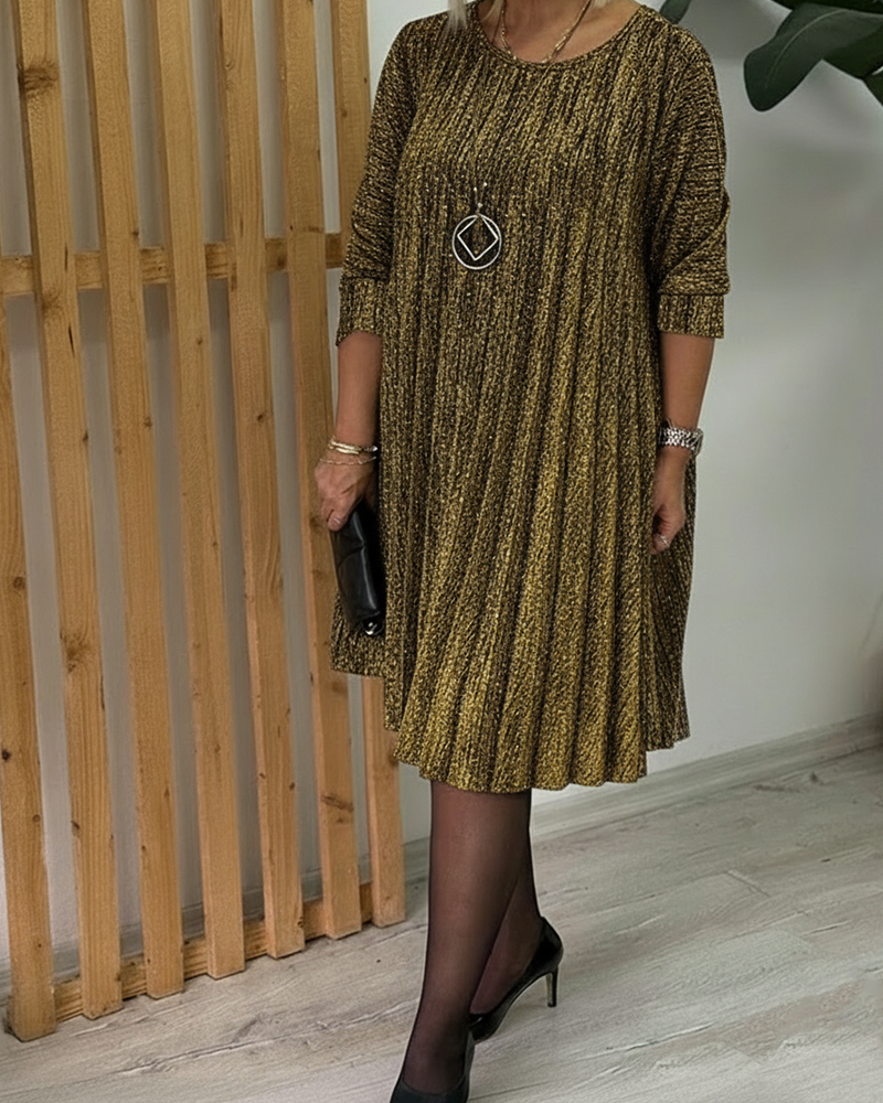 Round Neck Shimmering Pleated Fashion Dress