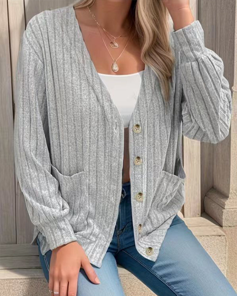 Solid color V-neck long-sleeved coat