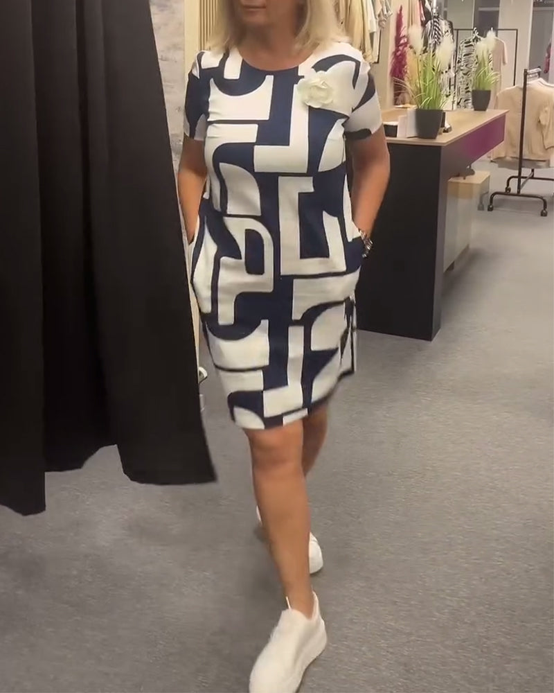 Geometric print pocket crew neck dress