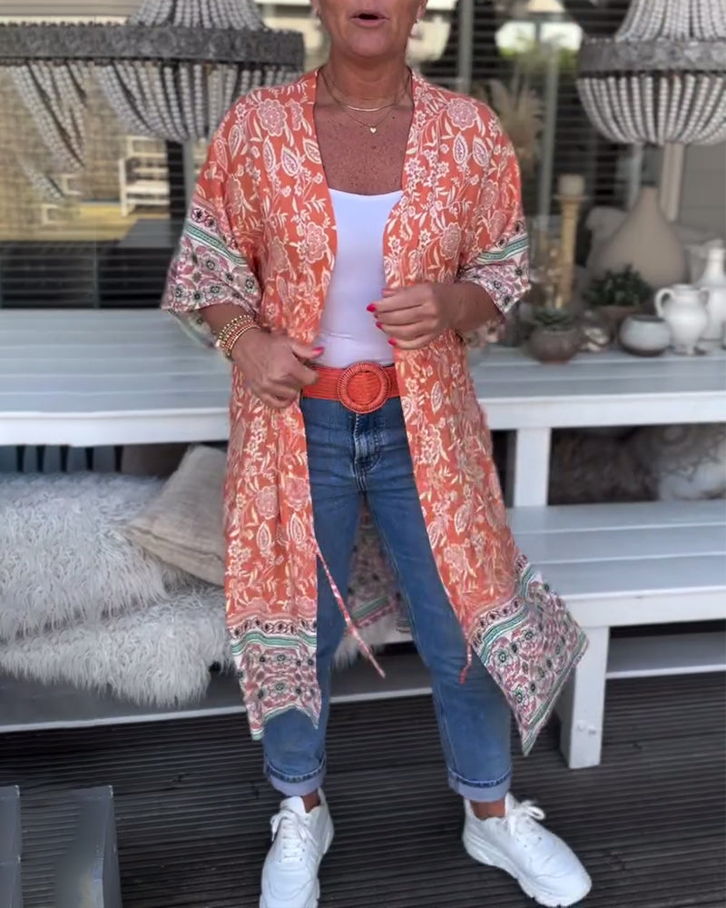 Fashionable printed holiday beach coat