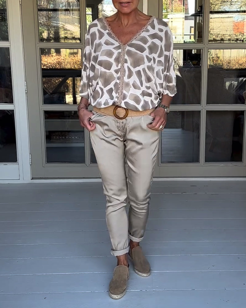 Elegant printed V-neck bat sleeves blouse