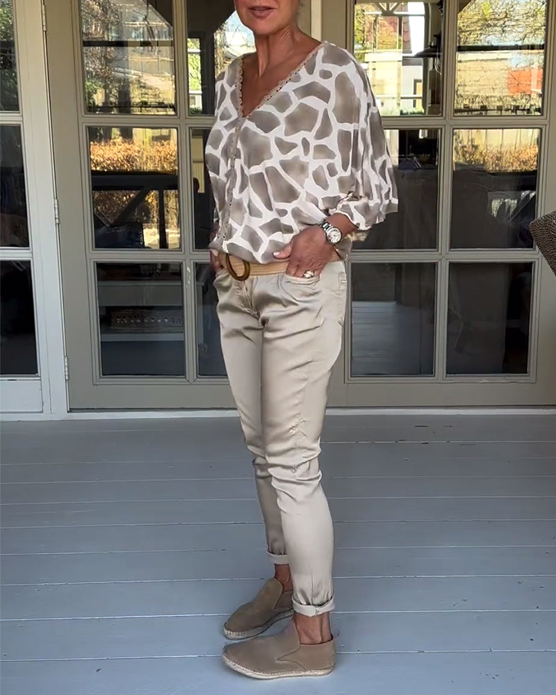 Elegant printed V-neck bat sleeves blouse