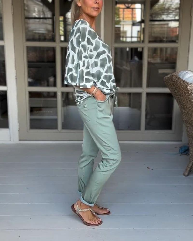 Elegant printed V-neck bat sleeves blouse