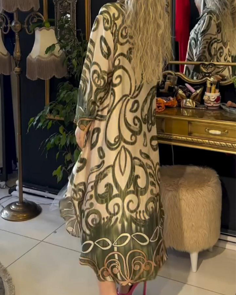 Loose and elegant printed dress