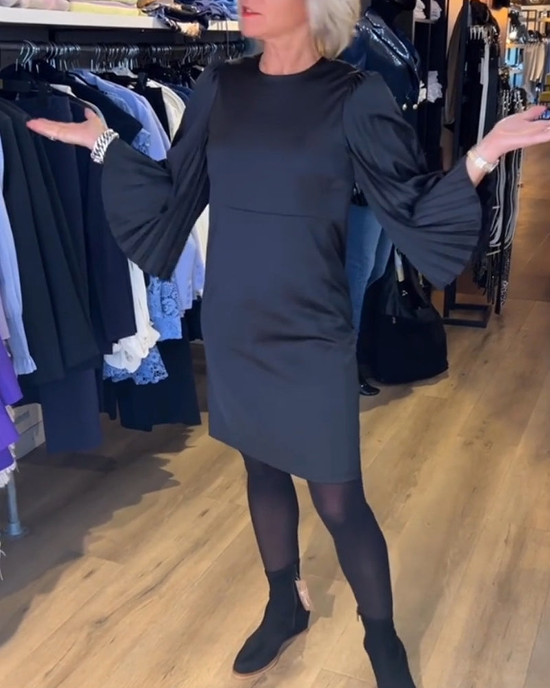 Bell sleeve round neck dress