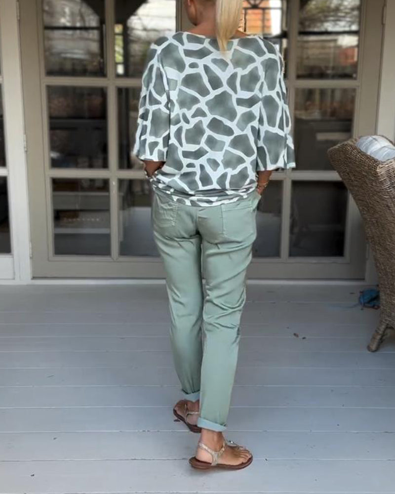 Elegant printed V-neck bat sleeves blouse