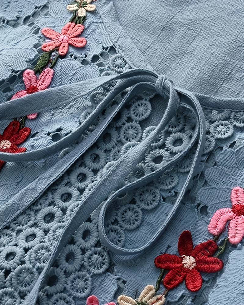 Solid color lace lace hollow blouse