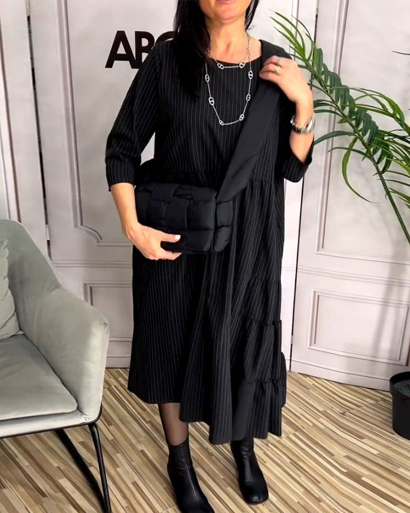 Simple pitted round neck dress