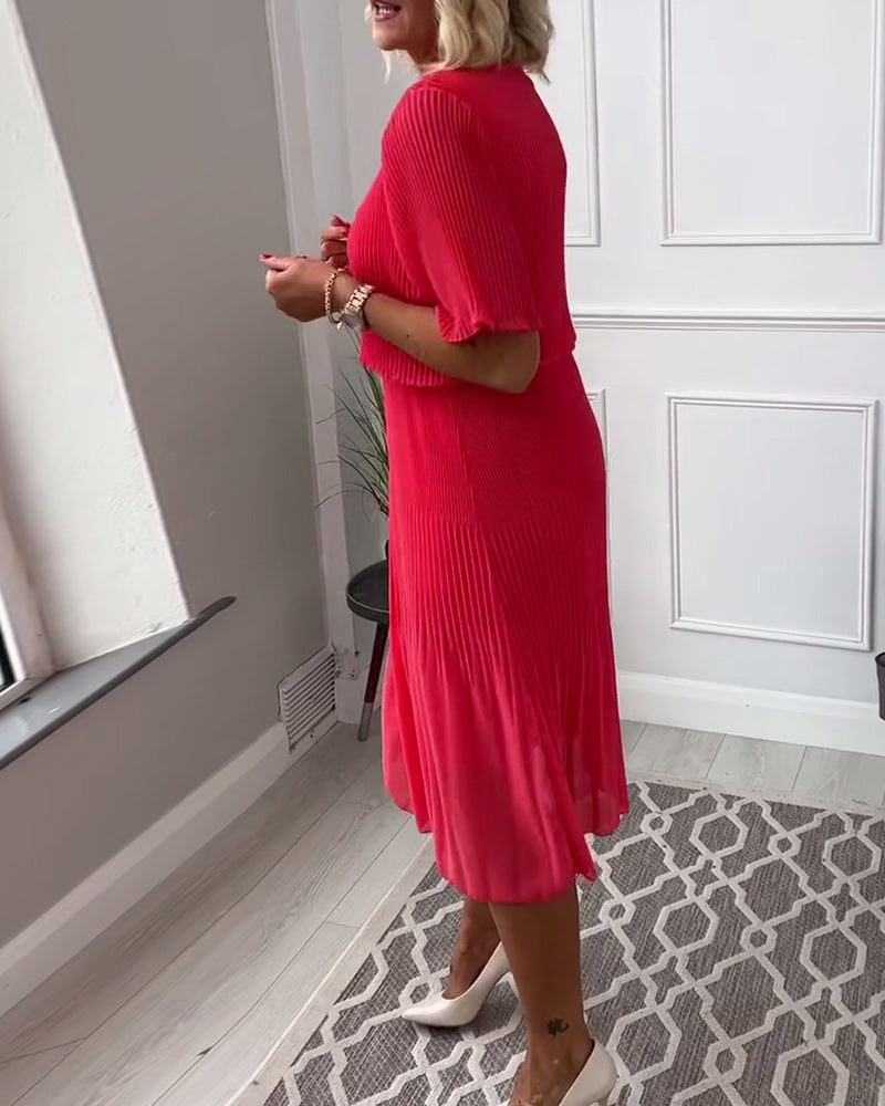 Casual solid color V-neck half-sleeve pleated dress