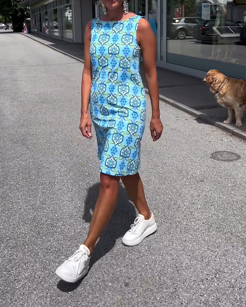 Sleeveless printed slim fit dress