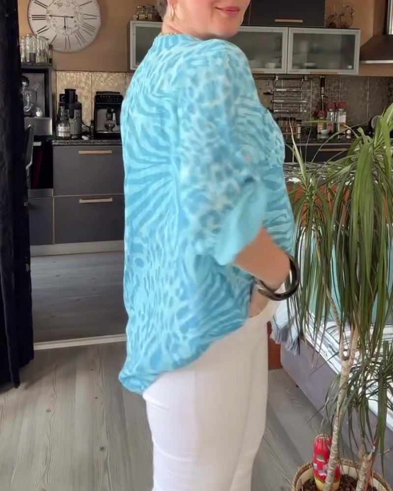 Printed V-neck pocket button three-quarter sleeves blouse