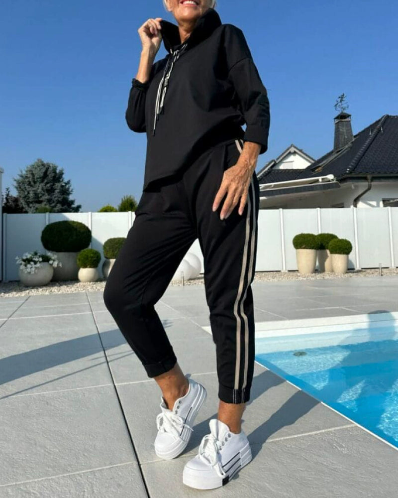 Casual Two - piece Set of Women's Hooded Sweatshirt and Pants