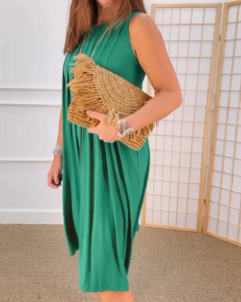 Sleeveless Round Neck Pleated Dress