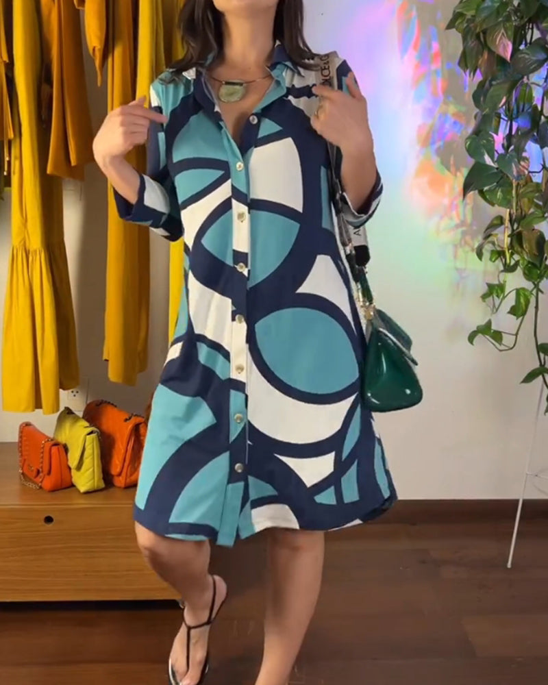 Long-sleeved buttoned printed dress