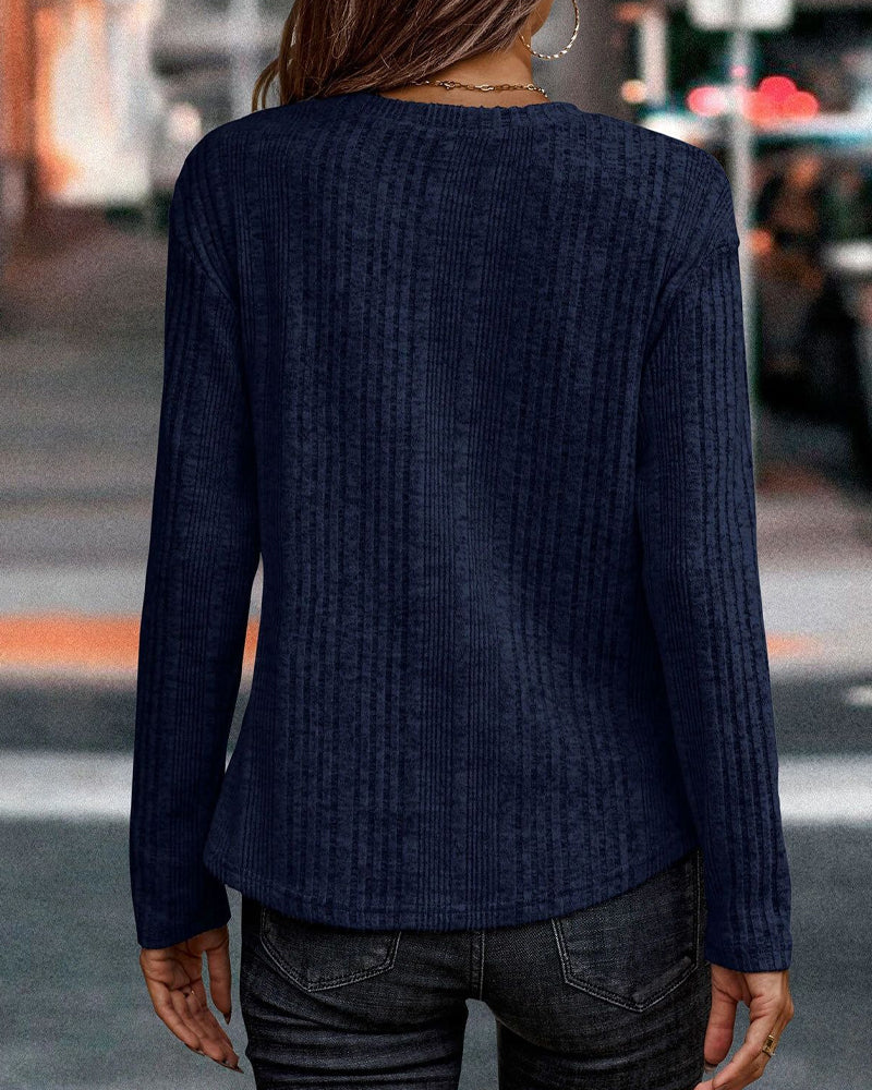 Solid color round neck top