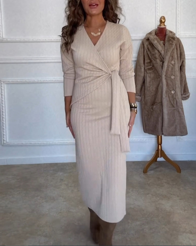 Elegant Bodycon dress with V-neck