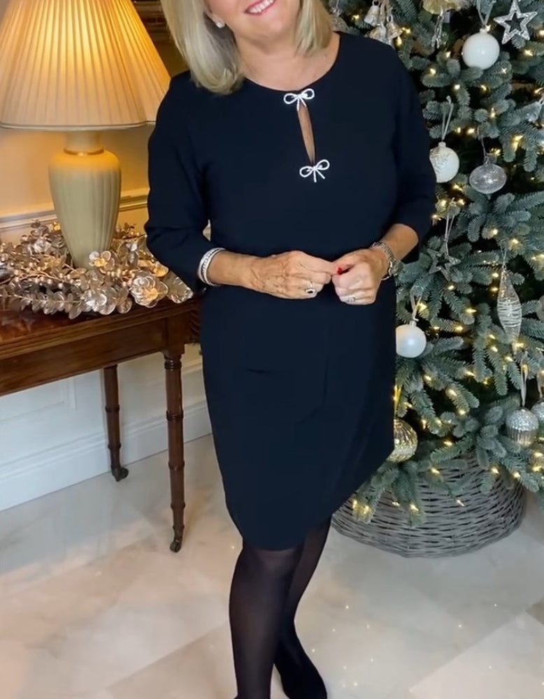 Simple solid color round neck dress