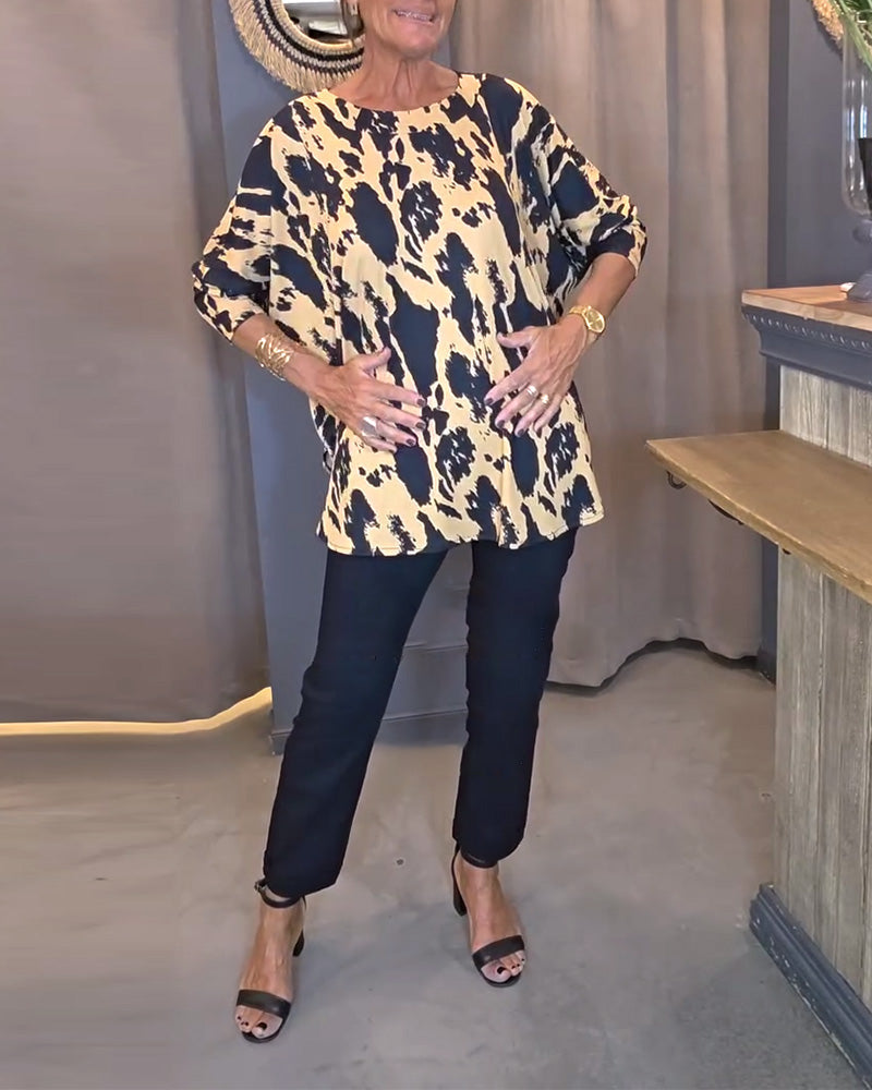 Crew Neck Printed Slit Blouse