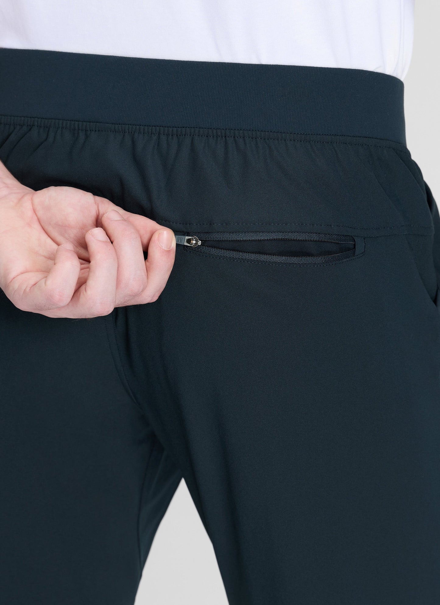 All-Day Comfy Pocket Jogger 28''