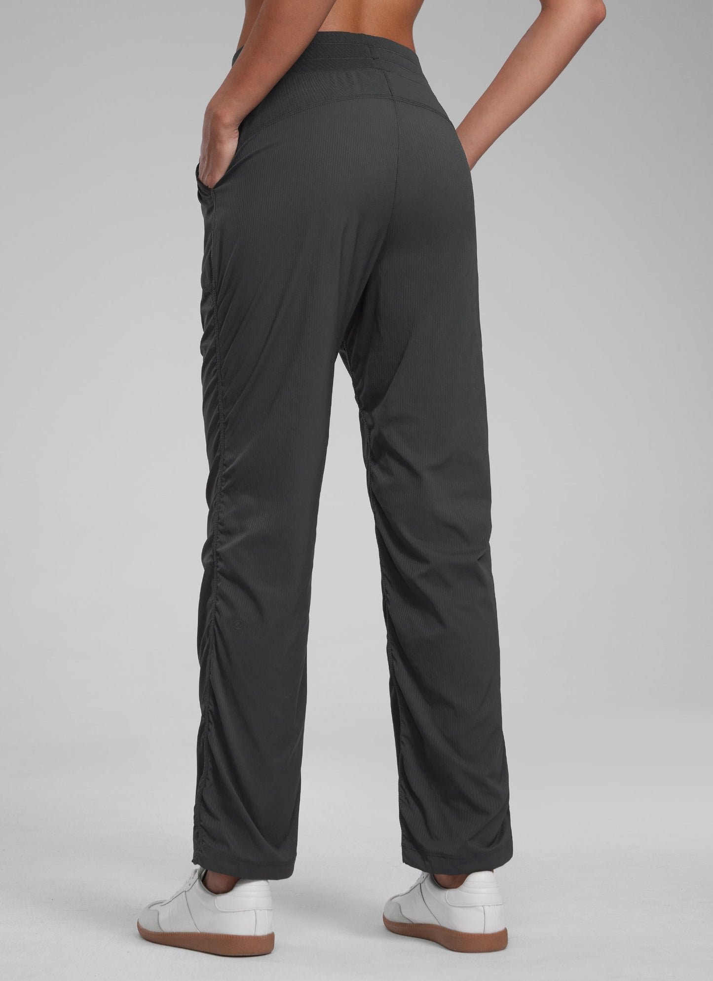 Lightweight Straight Leg Workout Pocket Pant 28"