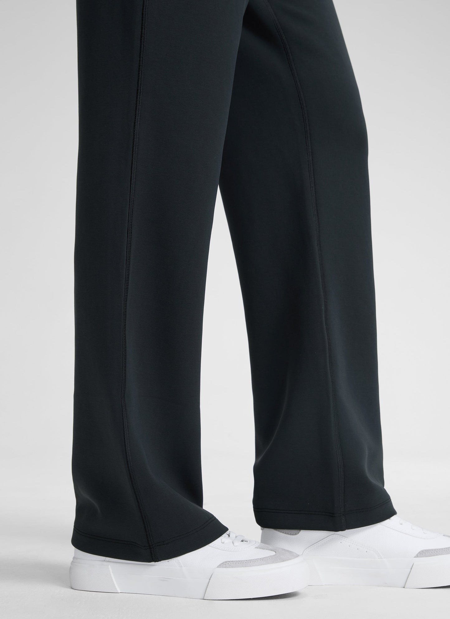 SoftAura High Rise Sweatpant 31''