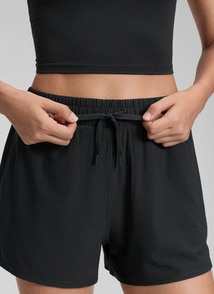 Feathery-Fit Stretchy 2 in 1 High Rise Pocket Short