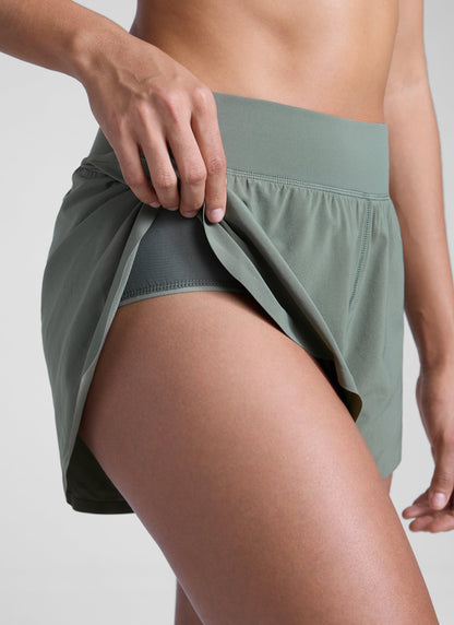 Feathery-Fit Soft Dolphin Lined Short 3''