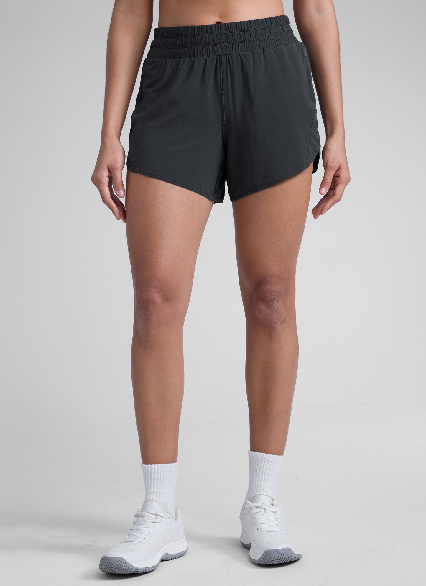 Feathery-Fit Soft Mid Rise Lined Short 5''