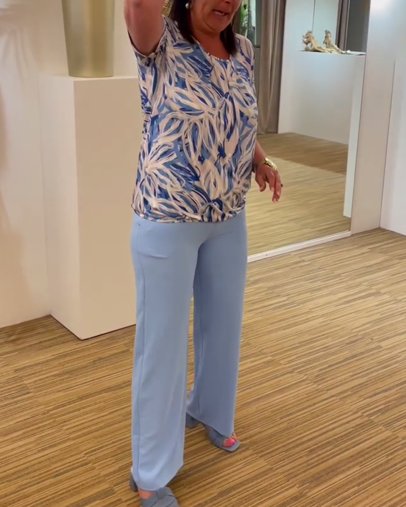 Printed short-sleeve round neck pleated blouse