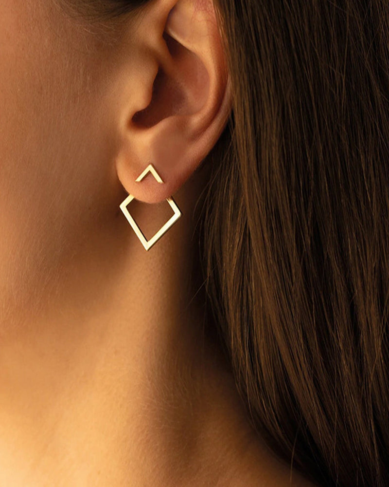 Simple diamond-shaped elegant earrings