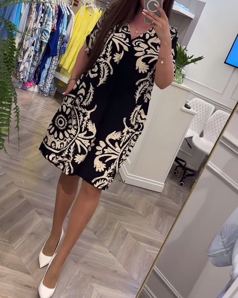 Retro printed V-neck short-sleeved loose dress