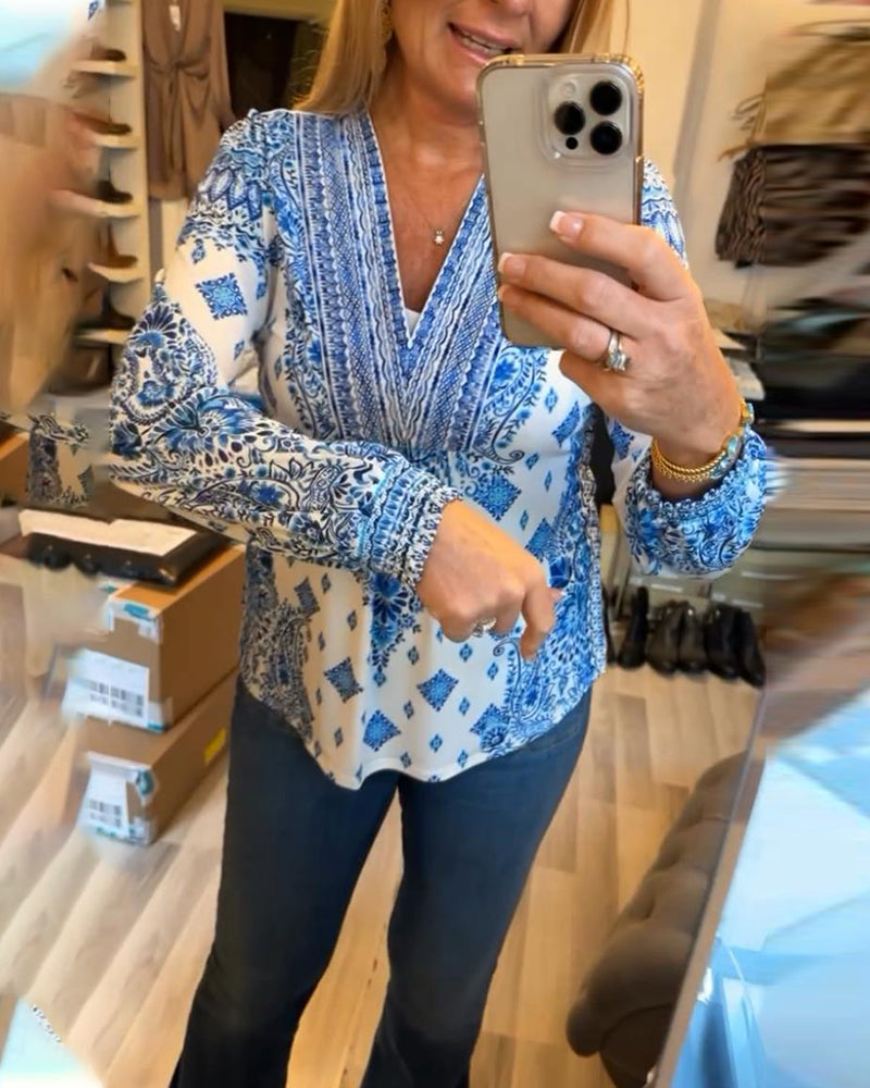 Casual V-neck printed top