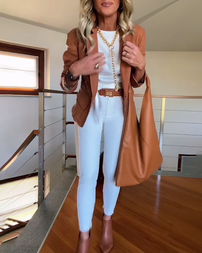 Sleeveless pleated knotted solid top