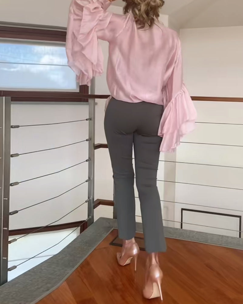 Fashionable Ruffled Blouse